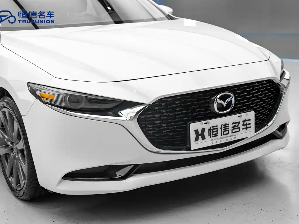 Mazda 3 Axela 2022 — фото 10
