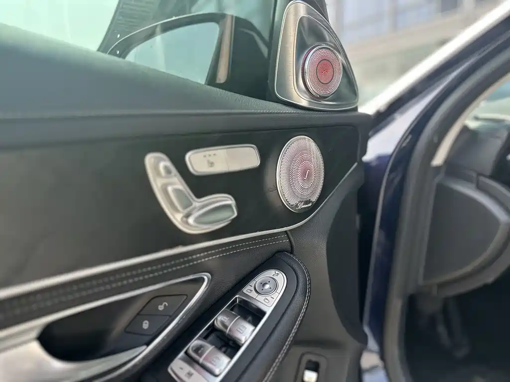 Mercedes-Benz C-Class 2018 — фото 10