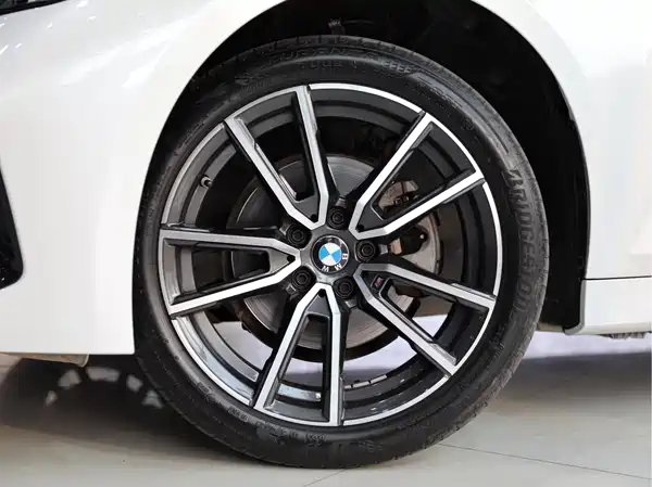 BMW 3 Series 2023