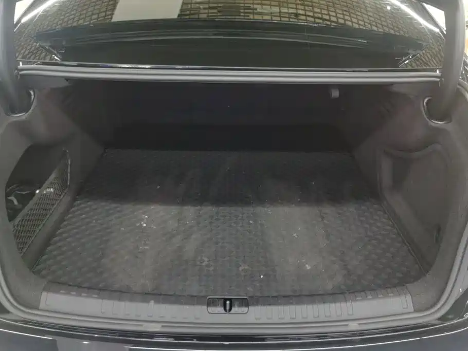 Audi A6L 2021