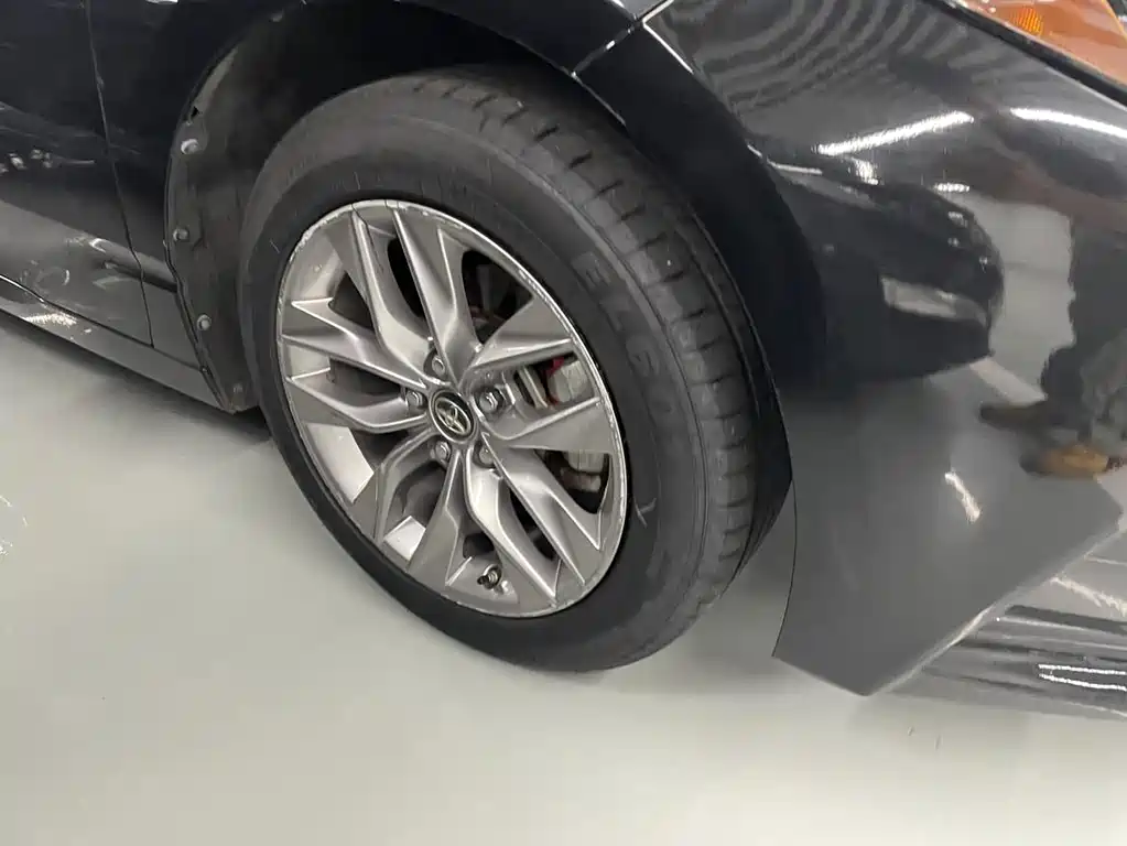 Toyota Avalon 2021 — фото 10