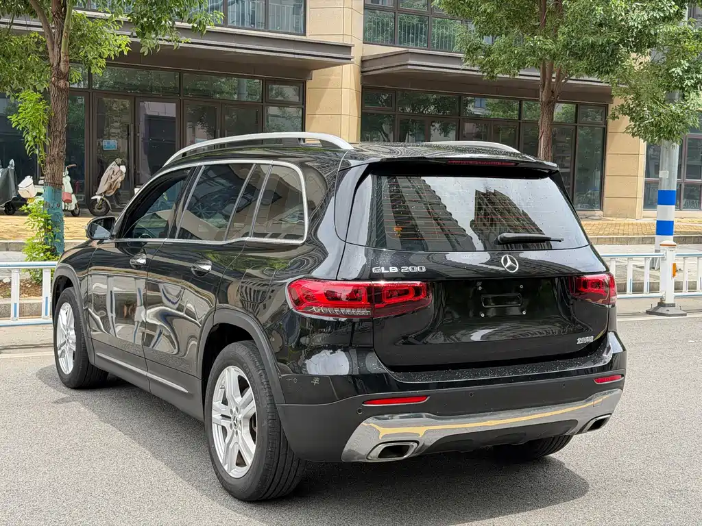 Mercedes-Benz GLB 2022 — фото 11