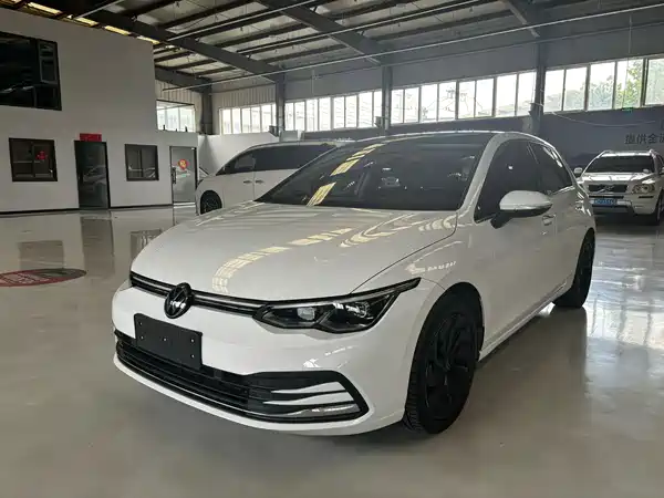 Volkswagen Golf 2021