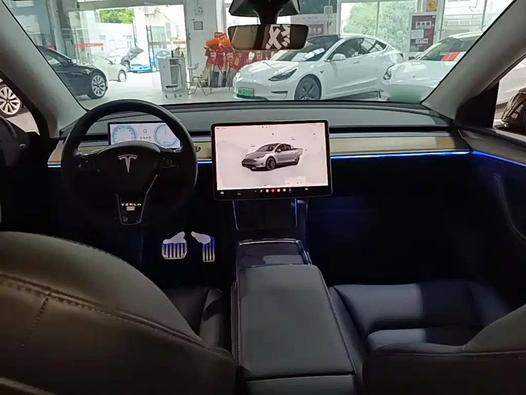 Tesla Model Y 2022 — фото 10