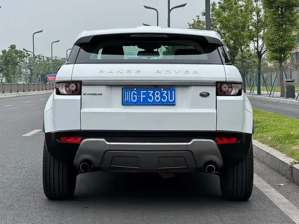Land Rover Evoque 2015 — фото 17
