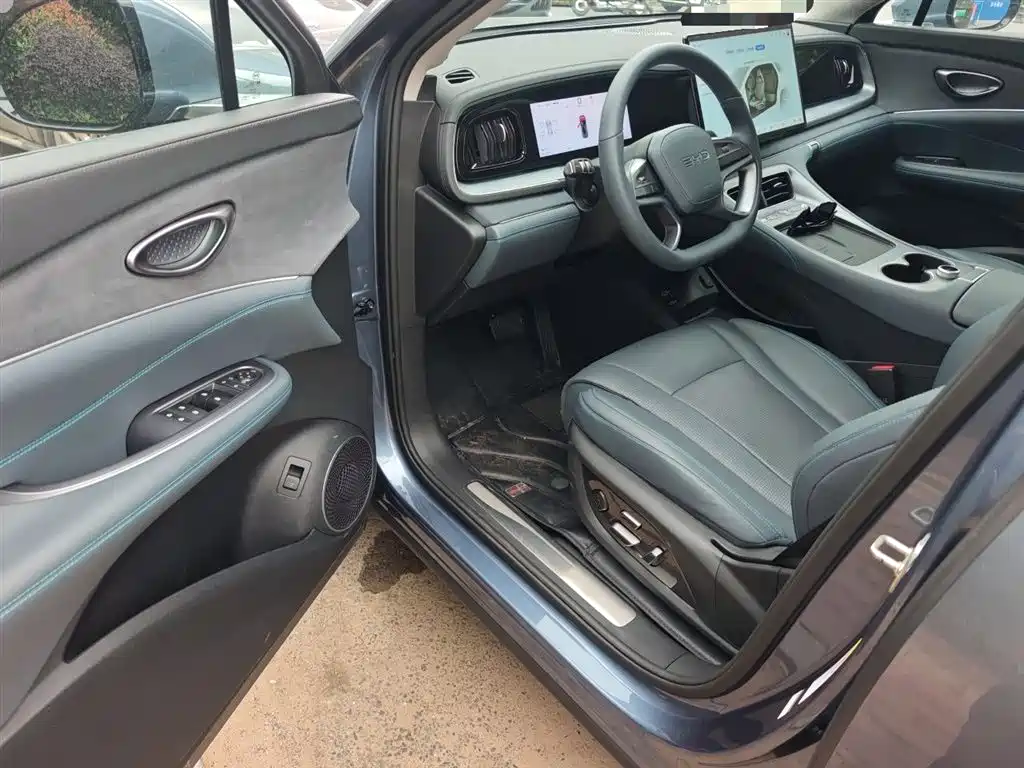 BYD Sealion 07 DM-i 2025 — фото 17