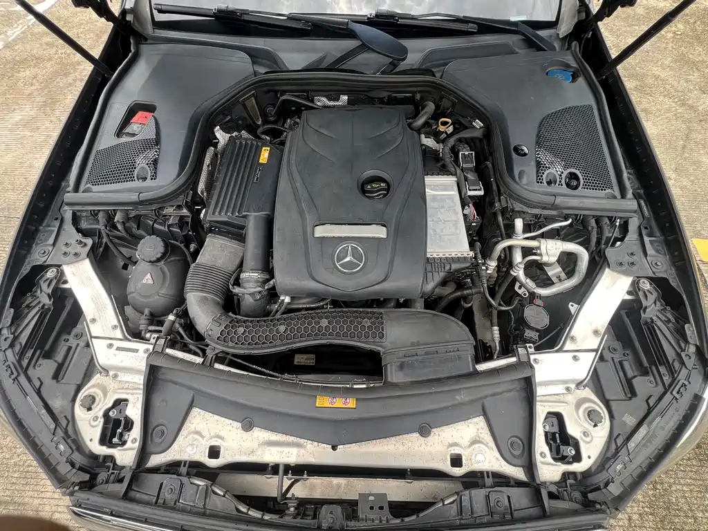 Mercedes-Benz E-Class 2018 — фото 21