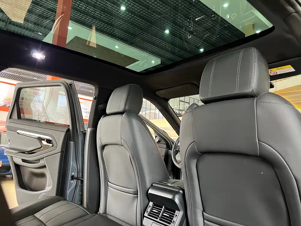 Land Rover Range Rover Evoque 2021 — фото 17