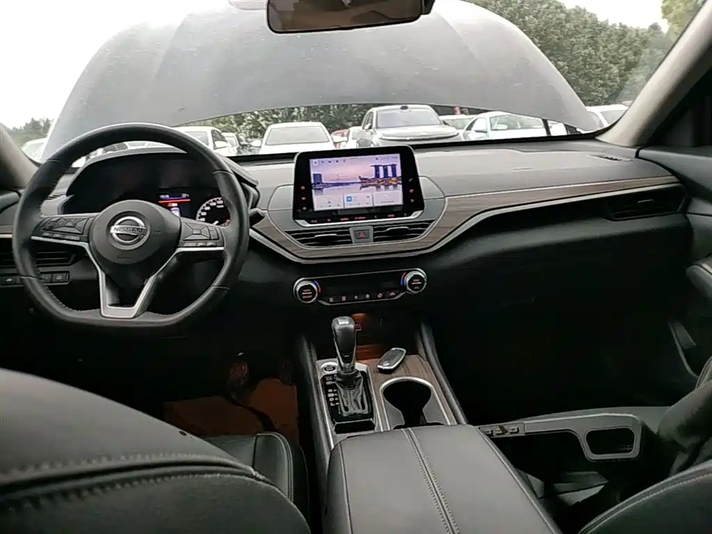 Nissan Teana 2022 — фото 10