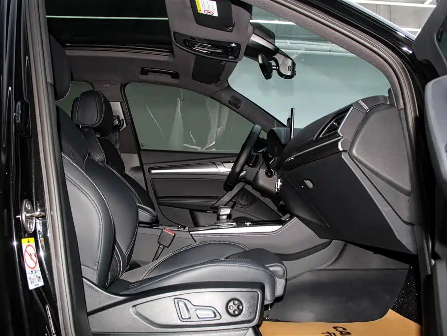 Audi Q5L 2025 — фото 18