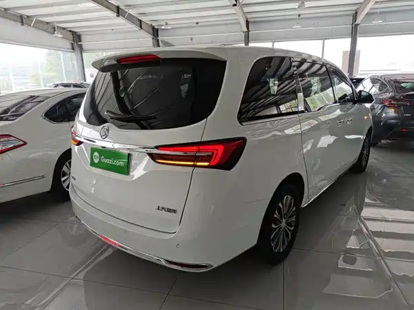 Buick GL8 2023