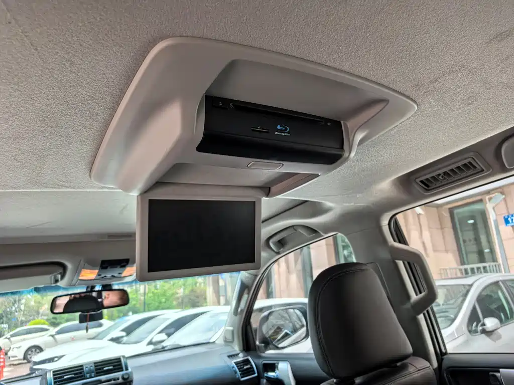 Toyota Prado 2017 — фото 15