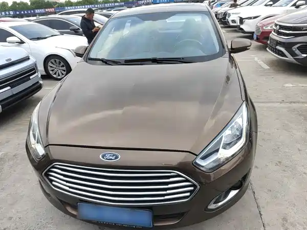 Ford Escort 2016