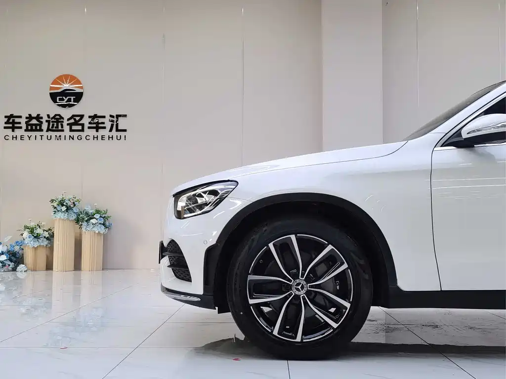 Mercedes-Benz GLC 2020 — фото 24