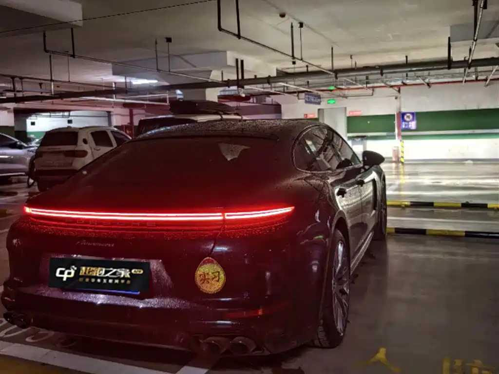 Porsche Panamera 2024
