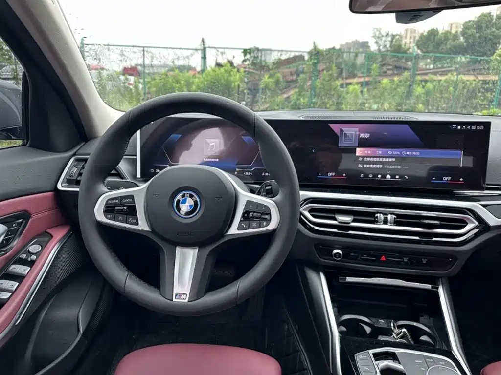 BMW i3 2024 — фото 15