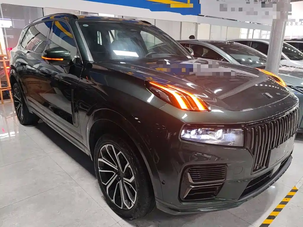 Lynk & Co 09 EM-P 2025