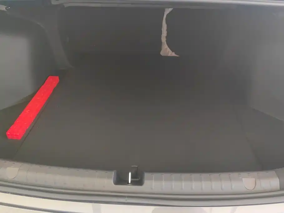 Geely Emgrand 2026