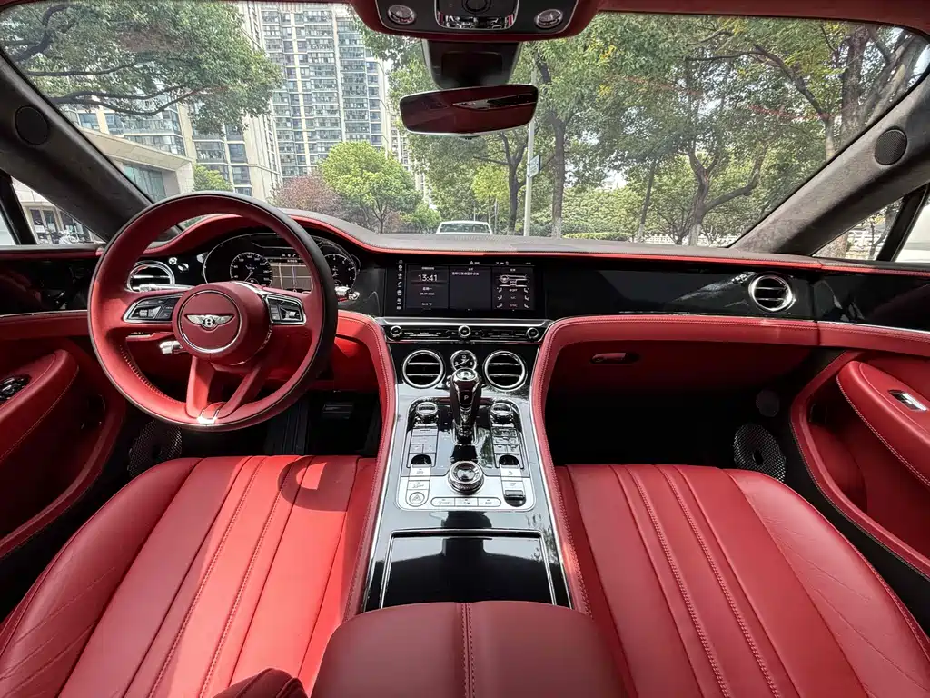 Bentley Continental 2021