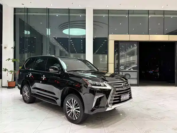 Lexus LX 2017