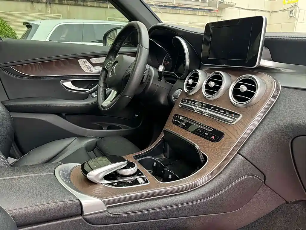 Mercedes-Benz GLC 2017