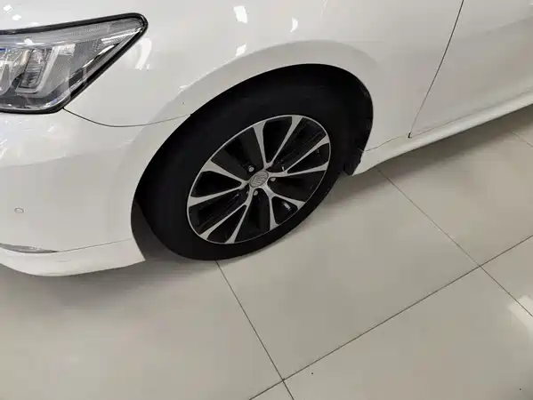 Toyota Crown 2019