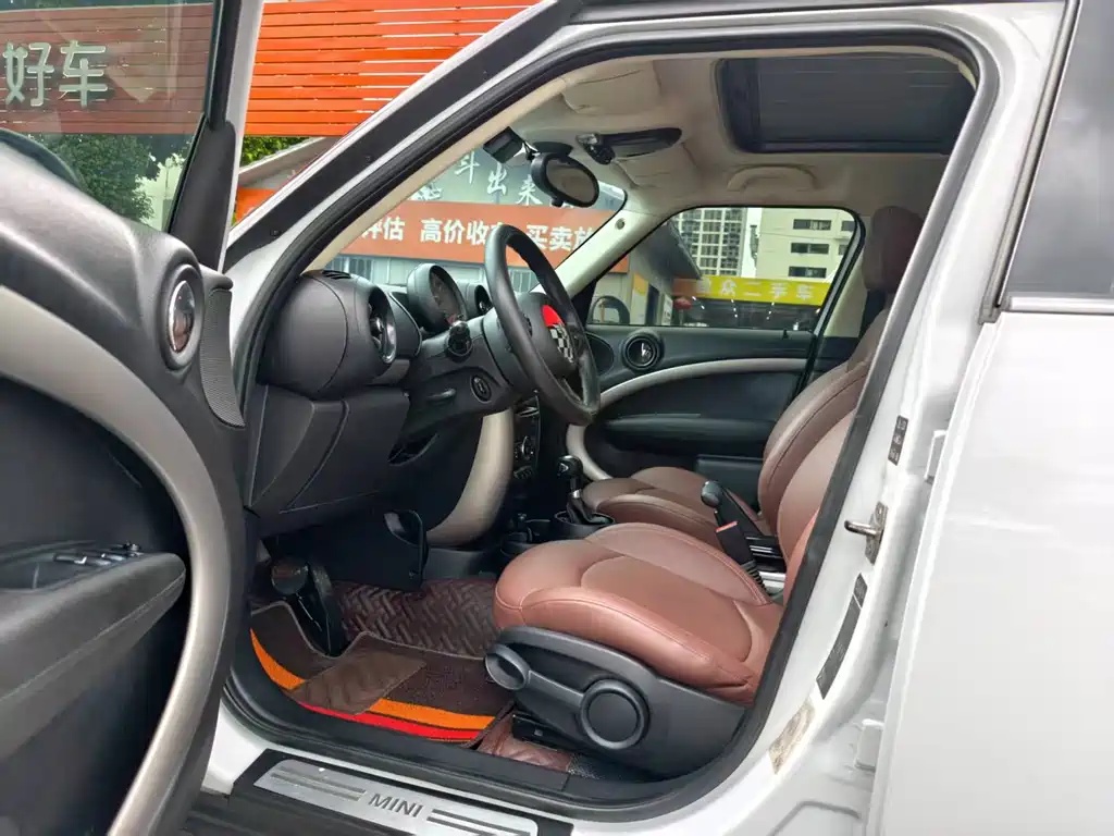 MINI Countryman 2015