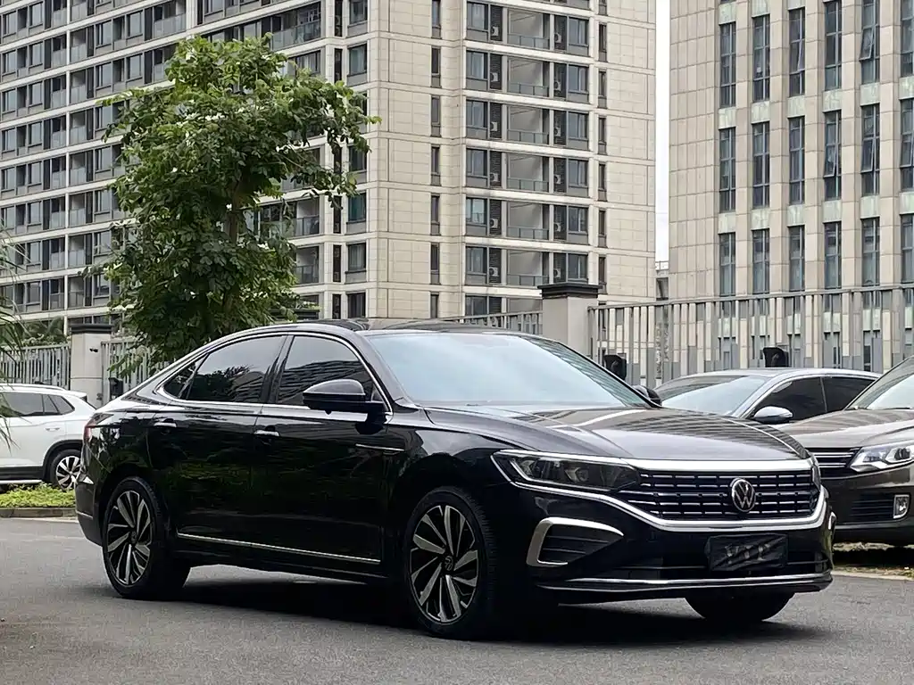 Volkswagen Passat 2024