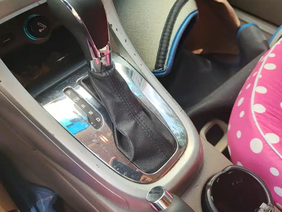 Buick Excelle GT 2015 — фото 16