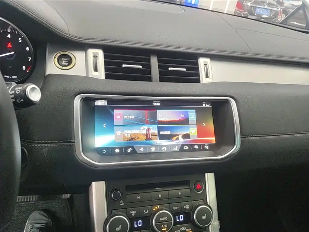 Land Rover Range Rover Evoque 2018 — фото 9