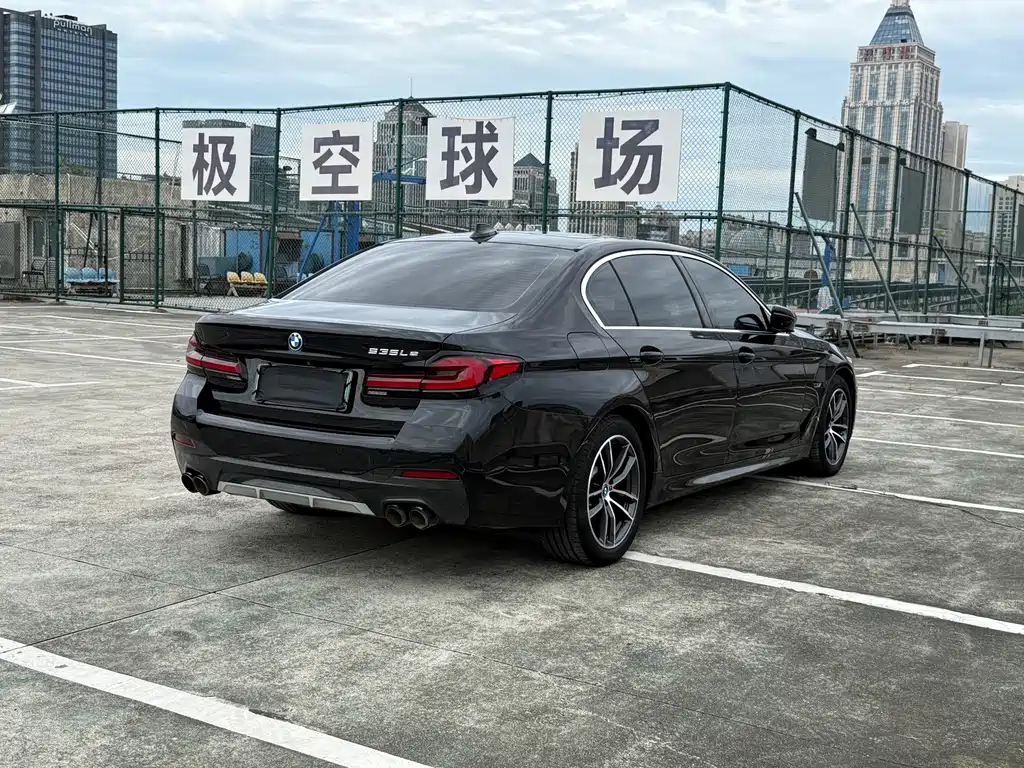 BMW 5 Series New Energy 2022 — фото 8