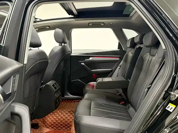 Audi Q5L 2022