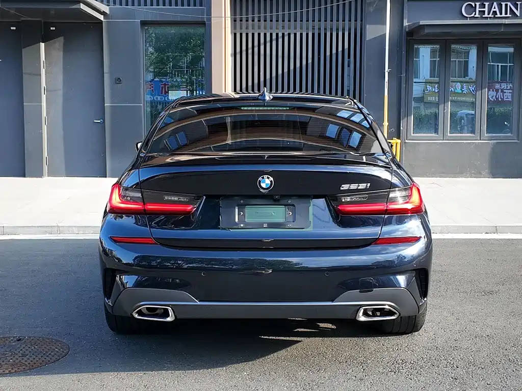 BMW 3 Series 2021