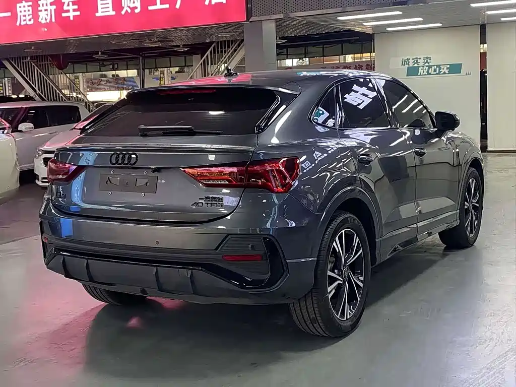 Audi Q3 Sportback 2023 — фото 4