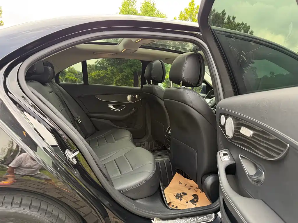 Mercedes-Benz C-Class 2021