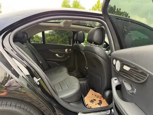 Mercedes-Benz C-Class 2021