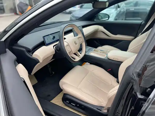 NIO ET5T 2023