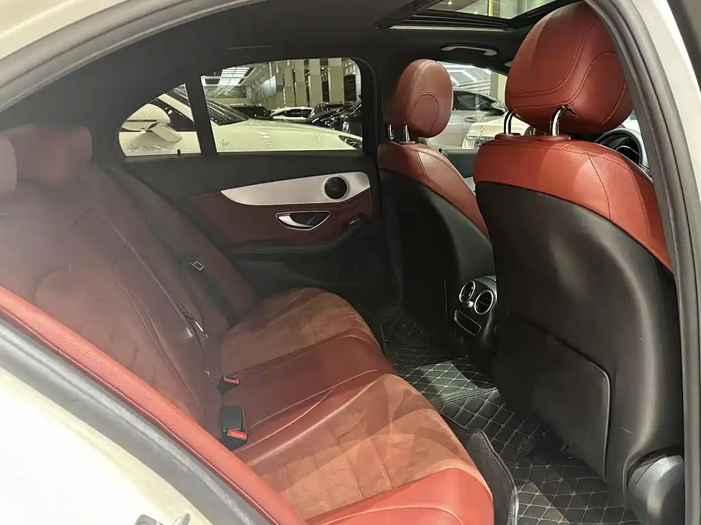 Mercedes-Benz C-Class 2019