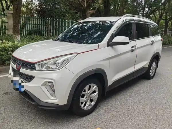 Wuling Hongguang S3 2017