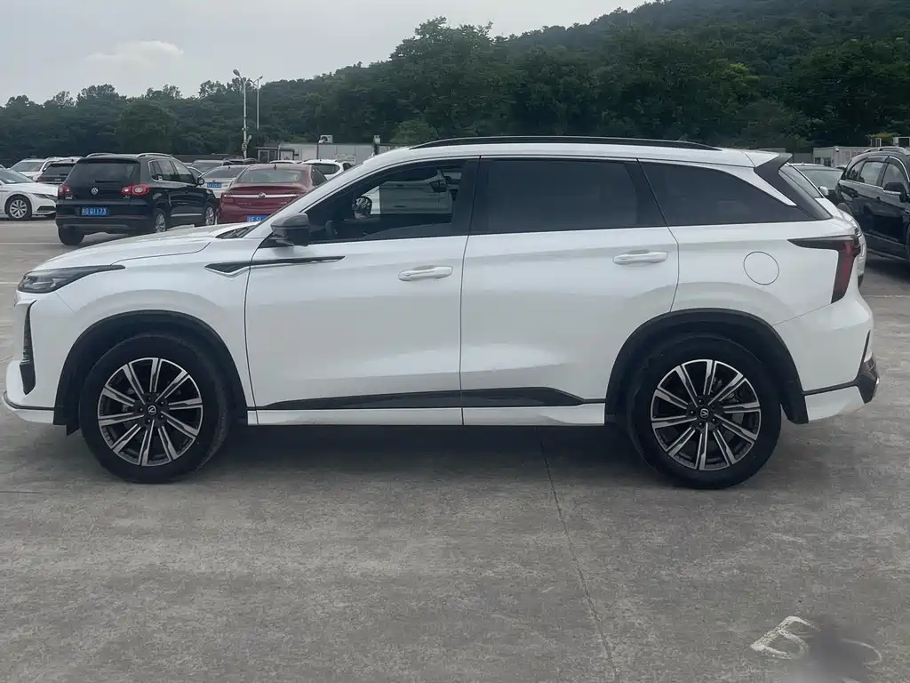 Changan CS75 PLUS 2025 — фото 3