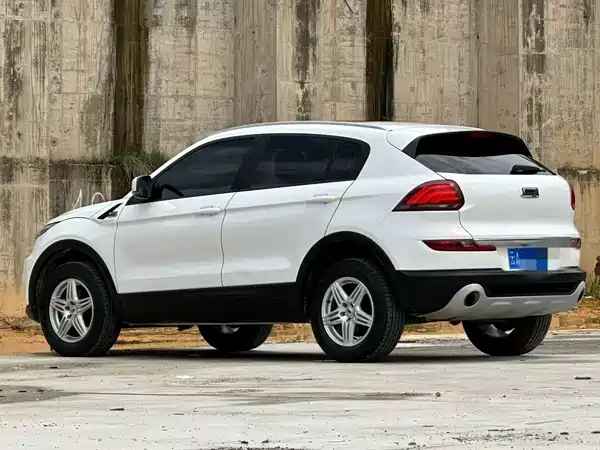 Qoros 5 2016