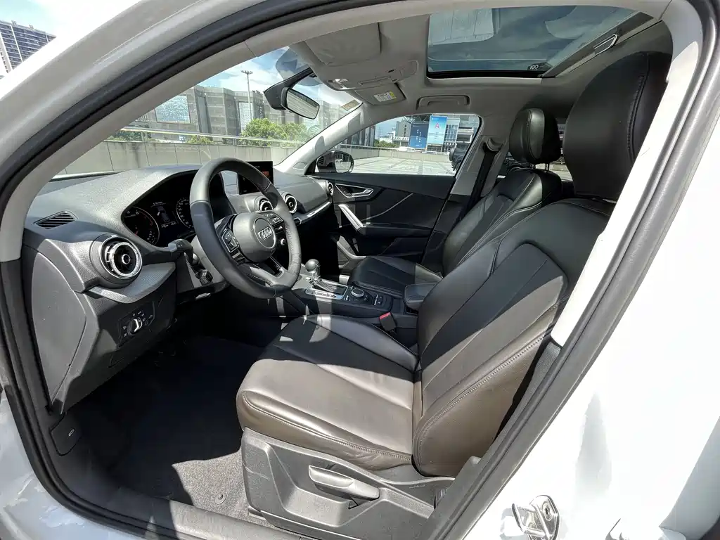 Audi Q2L 2020