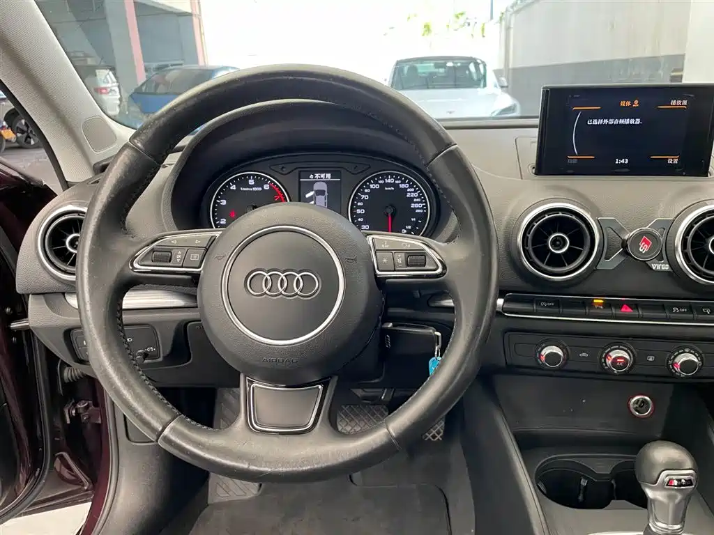 Audi A3 2015 — фото 13