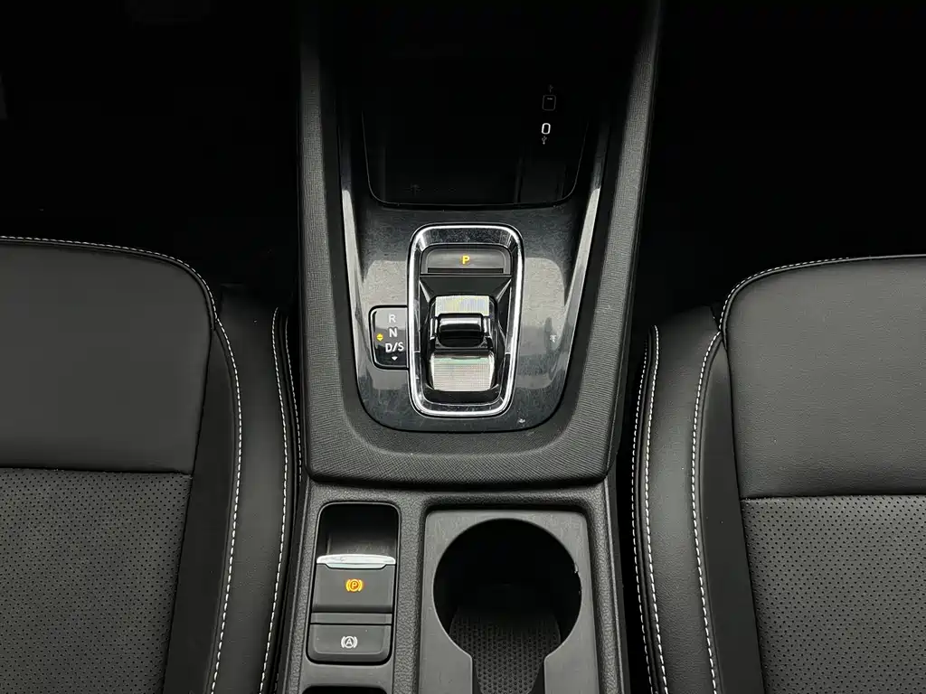 Skoda Octavia 2021 — фото 12