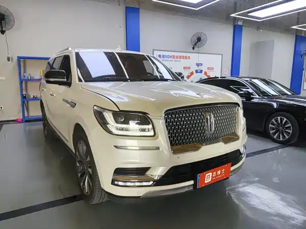 Lincoln Navigator 2019