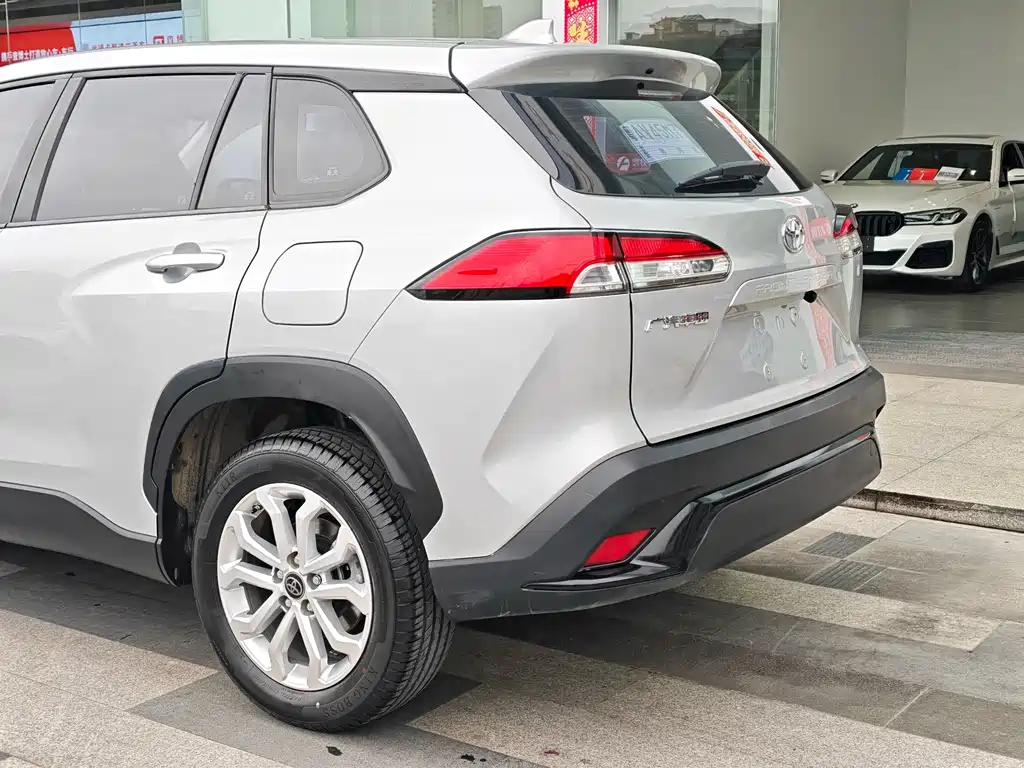 Toyota Frontlander 2022 — фото 9