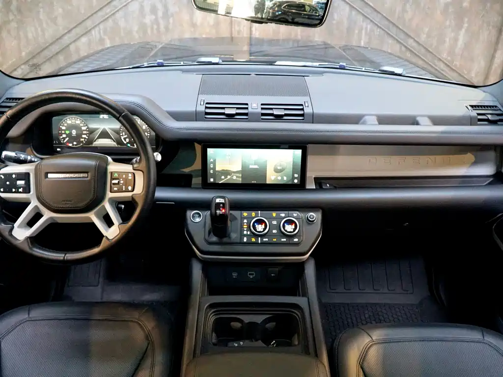Land Rover Defender 2022 — фото 14