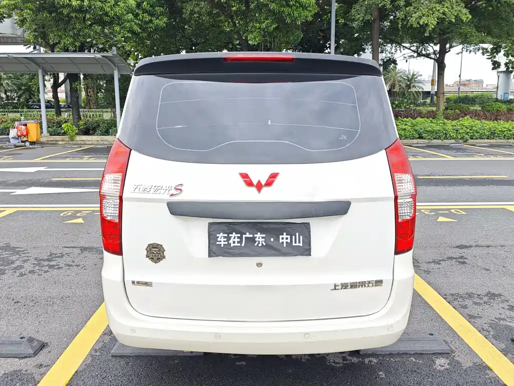 Wuling Hongguang 2017 — фото 20