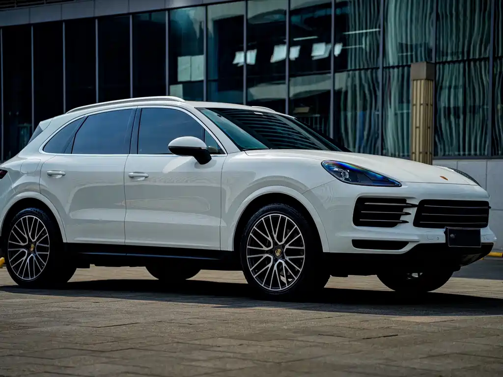 Porsche Cayenne 2021