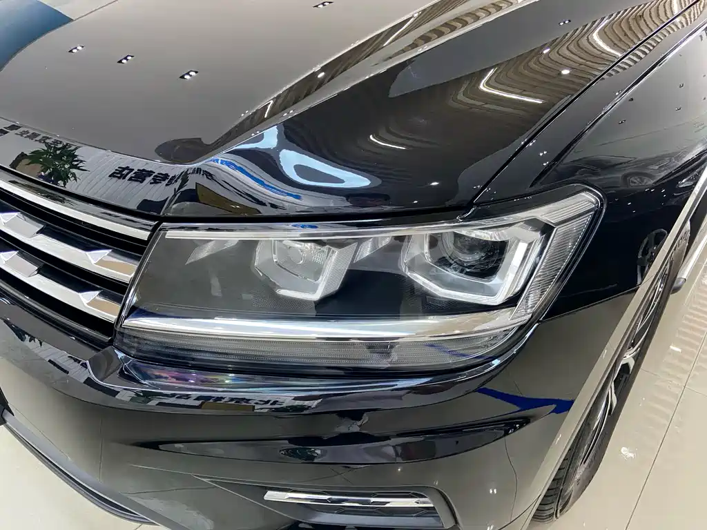 Volkswagen Tiguan L 2019 — фото 18